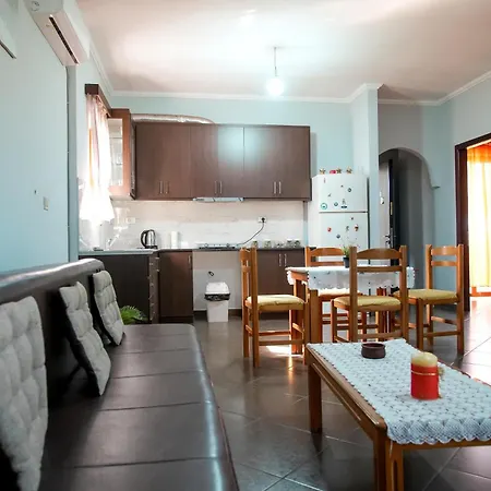 Gega's * Gjirokastër