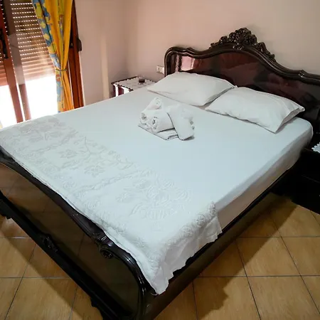 Gega's * Gjirokastër