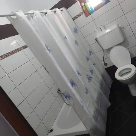 Gega's * Gjirokastër